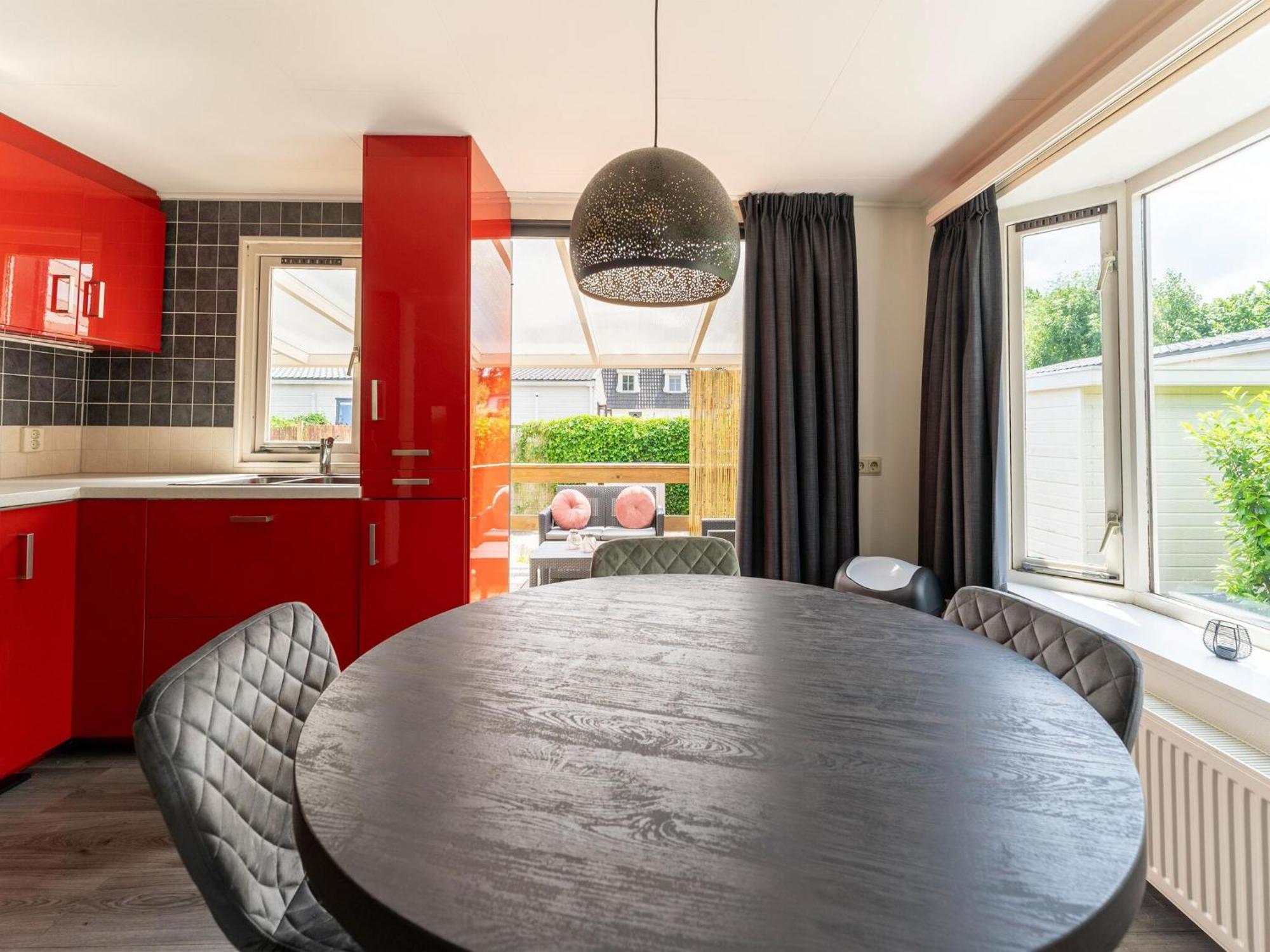 Charming Holiday Home In Kaatsheuvel Near Efteling Exterior photo